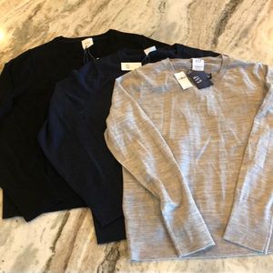 Three GAP lightweight wool sweaters size Large